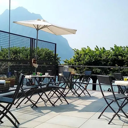伊塞奥湖住宿加早餐旅馆 * Castro (Lombardy)
