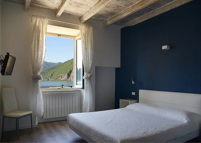 Iseo - & Oda ve Kahvaltı 3*